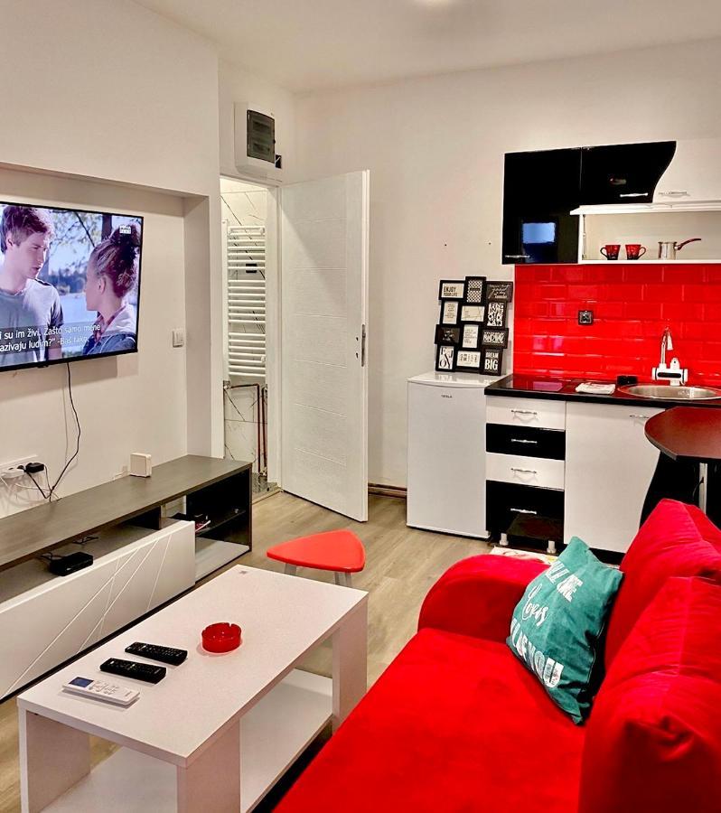 Aurora Apartment *